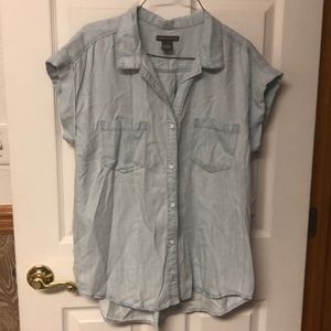 Women’s Button down shirt